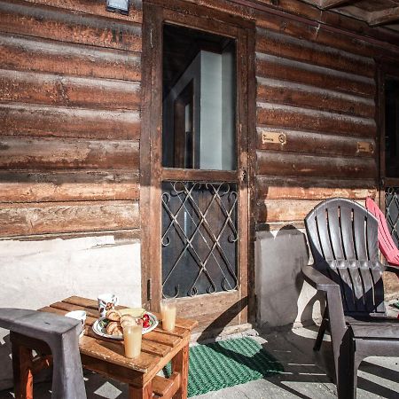 Apache Village Cabinette 11, Queen Bed, Midtown, Sleeps 2 Ruidoso Exterior photo